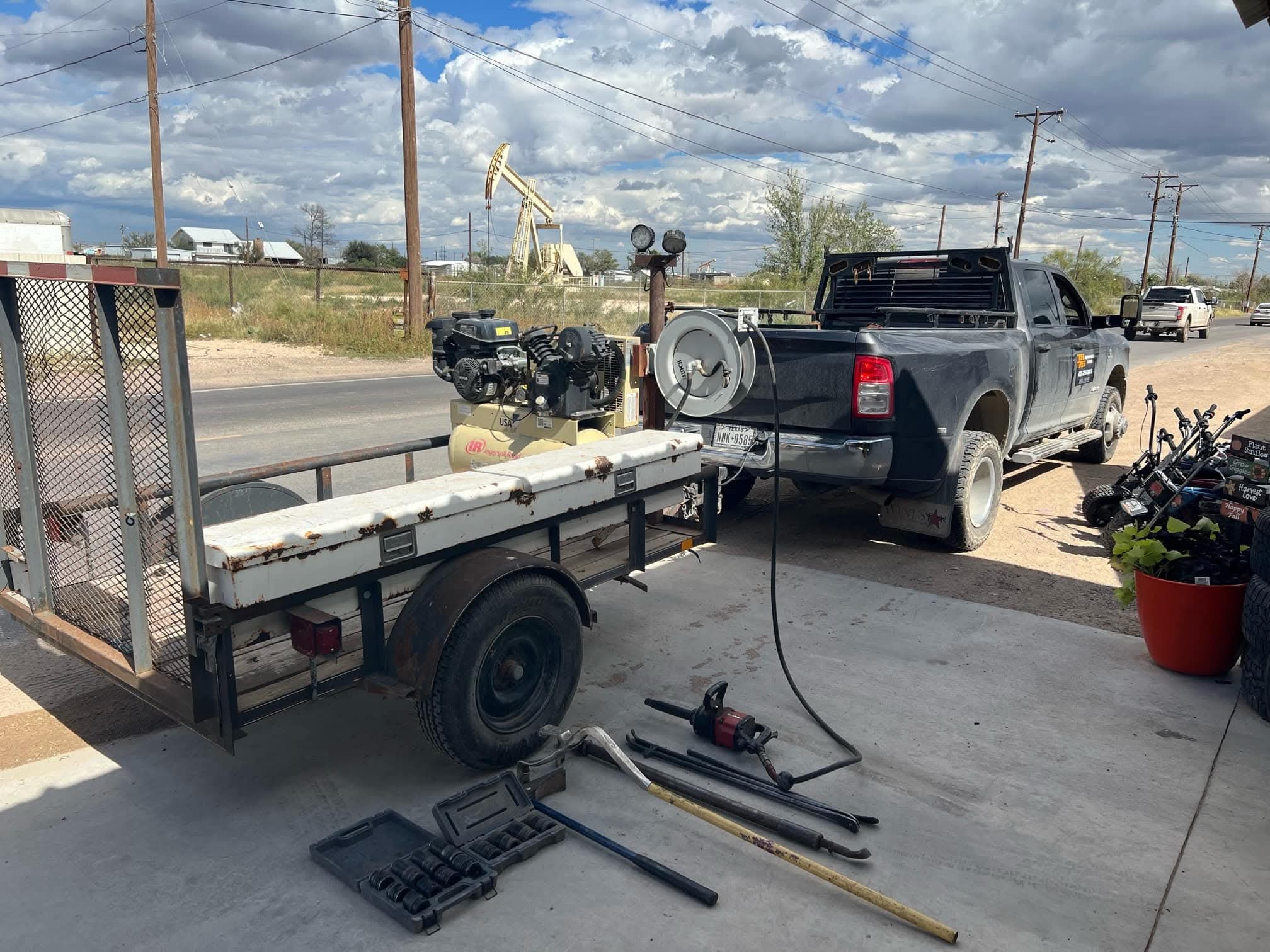 Road service in West Texas